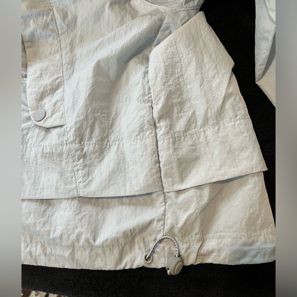 Columbia windbreaker jacket! Size 1X. Excellent condition. Optional hood - Picture 7 of 7